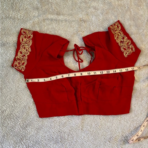 Beautiful red and gold silk chiffon saree with blouse - Picture 5 of 7